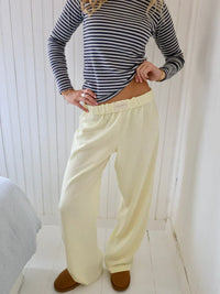 Stockholm | Damen Hose Skandinavisch Modern Elegant Clean Casual in Gelb