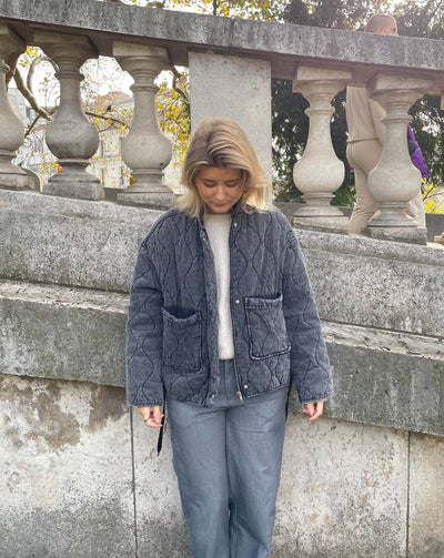 Renni | Must-Have Graue Jacke mit Großen Taschen