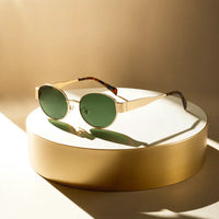 Nomi | Unisex Sonnenbrille Viral Trend Statement UV-Schutz Modern in Grün/Gold (4 weitere Stück)