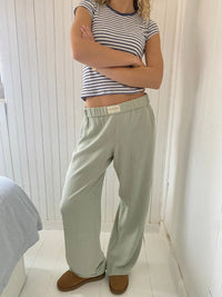 Stockholm | Damen Hose Skandinavisch Modern Elegant Clean Casual in Grün
