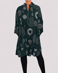 Lacie - Legeres Kleid mit Kragendetail in Grün