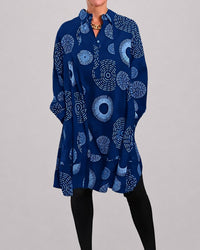 Lacie - Legeres Kleid mit Kragendetail in Blau
