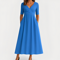 Maïka - Stilvolles Kleid mit V-Ausschnitt in Blau