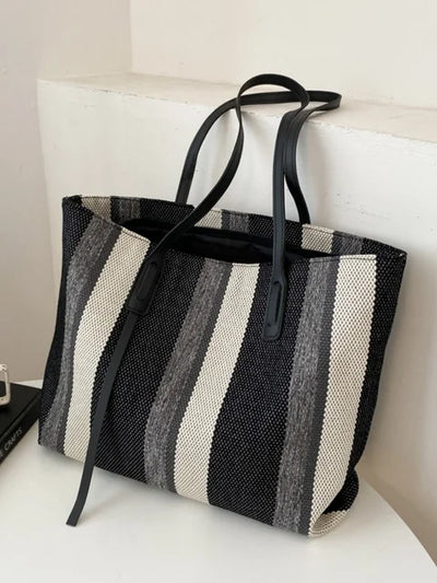 Shonana | Schultertasche mit vertikalen Streifen – Stilvoll und praktisch