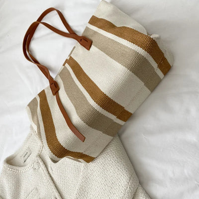 Shonana | Schultertasche mit vertikalen Streifen – Stilvoll und praktisch
