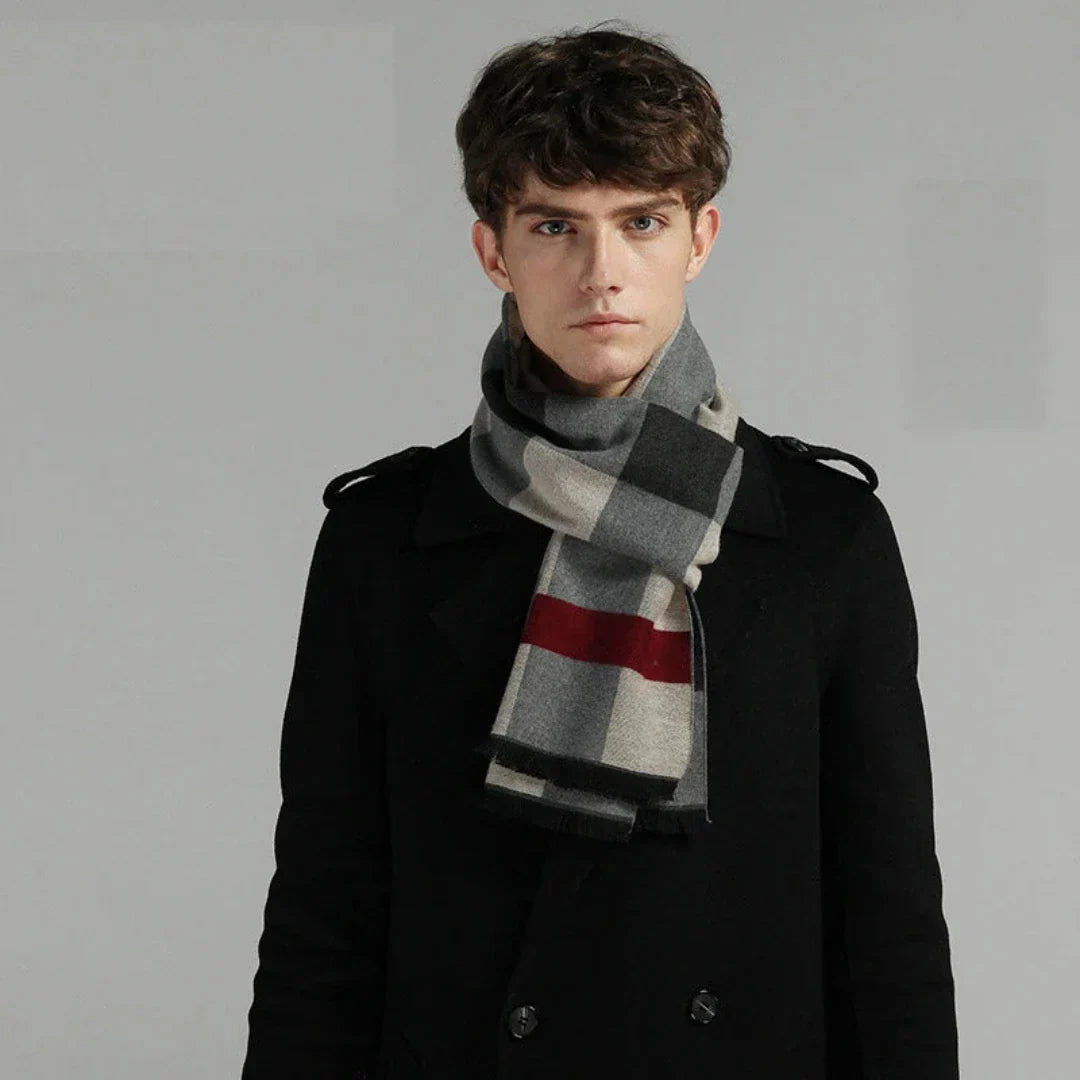 Eleganter Herrenschal für den Winter