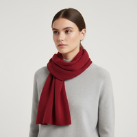 Langer Gestrickter Unisex Schal mit Rippenstruktur in Rot