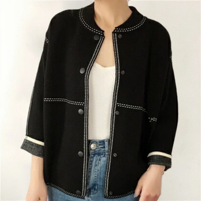 JANE - Modische Damenstrickjacke für einen trendigen Look
