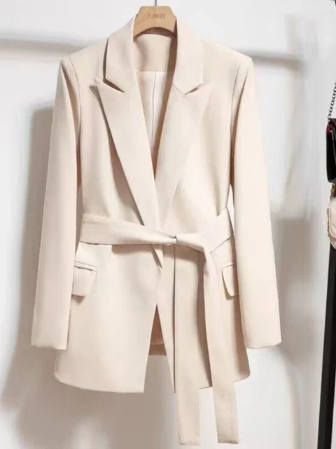 Lola - eleganter damenblazer