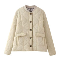 Damen Langarm Rundhalsjacke mit Knöpfen und Taschen in Cremeweiß