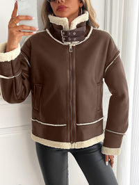 Damen Kunstlederjacke mit Teddyfutter und Reißverschluss in Braun