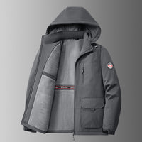 Herren gefütterte Softshell-Winterjacke mit Kapuze und Multifunktionstaschen in Grau