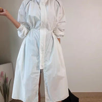 Damen leichter Windbreaker-Mantel mit Tunnelzug und Raglanärmeln in Weiß