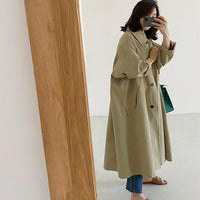Damen langer Swingcoat mit A-Linien-Schnitt und überschnittenen Schultern in Khaki