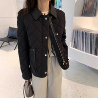Damen Stylische gesteppte Jacke mit hohem Kragen Nord Taschen in Beige