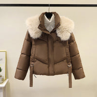 Damen kurze Steppjacke mit voluminösem Webpelzkragen und Taillenriemen in Braun