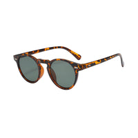 Runde Sonnenbrille mit halbtransparenter Fassung für Herren | Ideal für den täglichen Gebrauch im Freien in Leopard