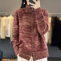 Damen Strickjacke mit Reissverschluss und Stehkragen in Rot