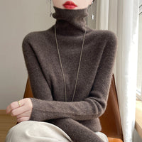 Damen Slim Fit Rollkragenpullover in Seidennebelbraun