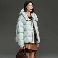Damen Kurze Boxy‑Steppjacke mit Oversize‑Ärmeln, hohem Thermokragen und Kapuze Nord Taschen in Minzgrün