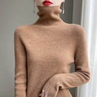 Damen Slim Fit Rollkragenpullover in Goldsand Kamel