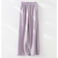 Damen Cropped Kapuzenjacke mit Reißverschluss und konturierten Eingrifftaschen Nord Taschen in Lila Hose