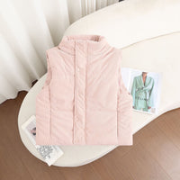Damen kurze wattierte Steppweste mit hohem Stehkragen und Druckknopfblende in Pink
