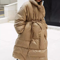 Damen Longline-Parka mit Wickelgürtel und voluminösen Ärmeln in Khaki