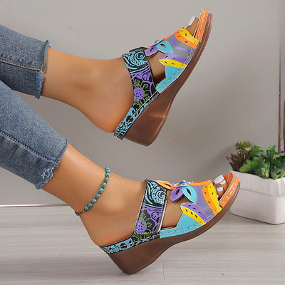 Kamari - Lebendige Sommersandalen für stilvolle Tage
