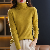 Akainu - Eleganter Rollkragenpullover in Gelb