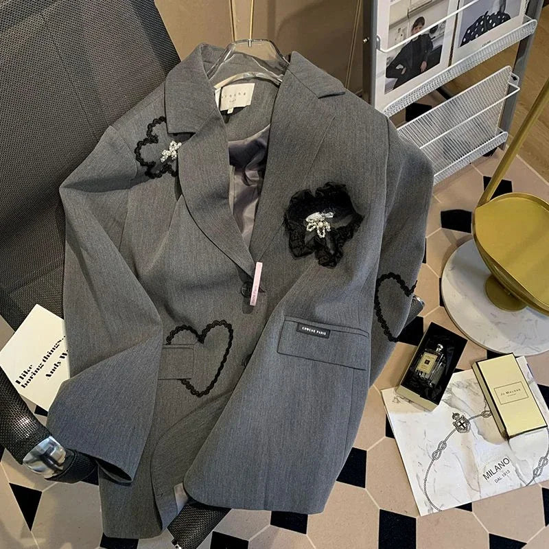 Helke - Anzugjacke mit 3d Floraler Spitzenstickerei und Zwei Knöpfen für Frauen