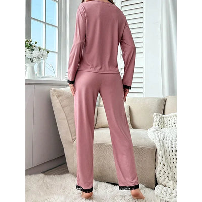 Althea- Langärmliges Oberteil und Pyjama für Damen