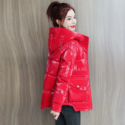 Anisa - Daunen-Winterjacke mit Buchstabenaufdruck und Kapuze für Frauen