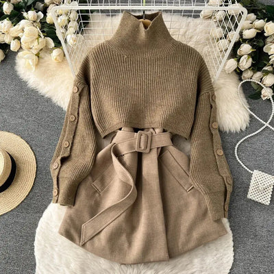 Setina | Gestricktes Rollkragenpullover und Tailliertes Mini-Kleid 2-teiliges Set