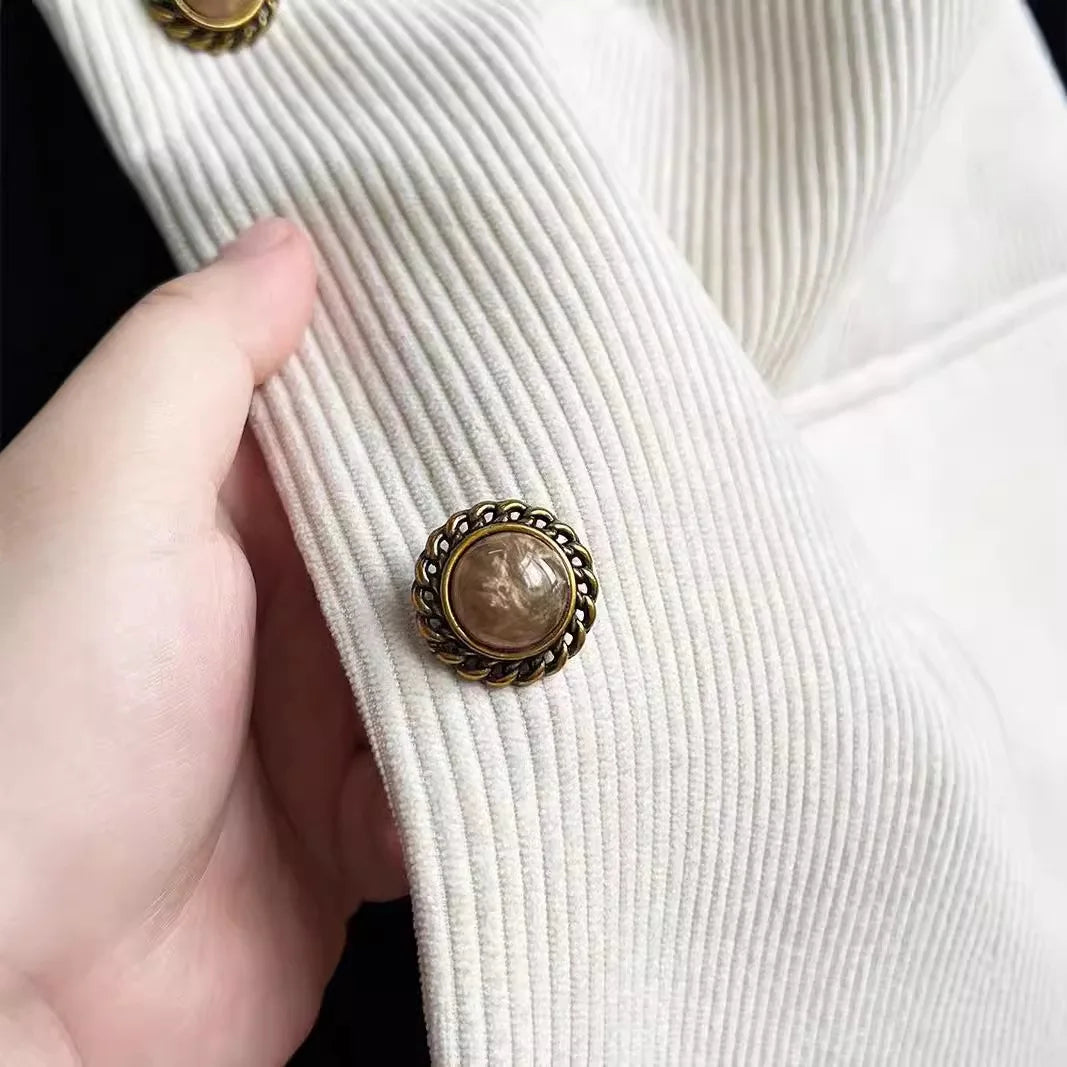 Kolija - Übergroße Cord-Anzugsjacke mit Einreihiger Brust und Goldenem Knopfverschluss für Frauen