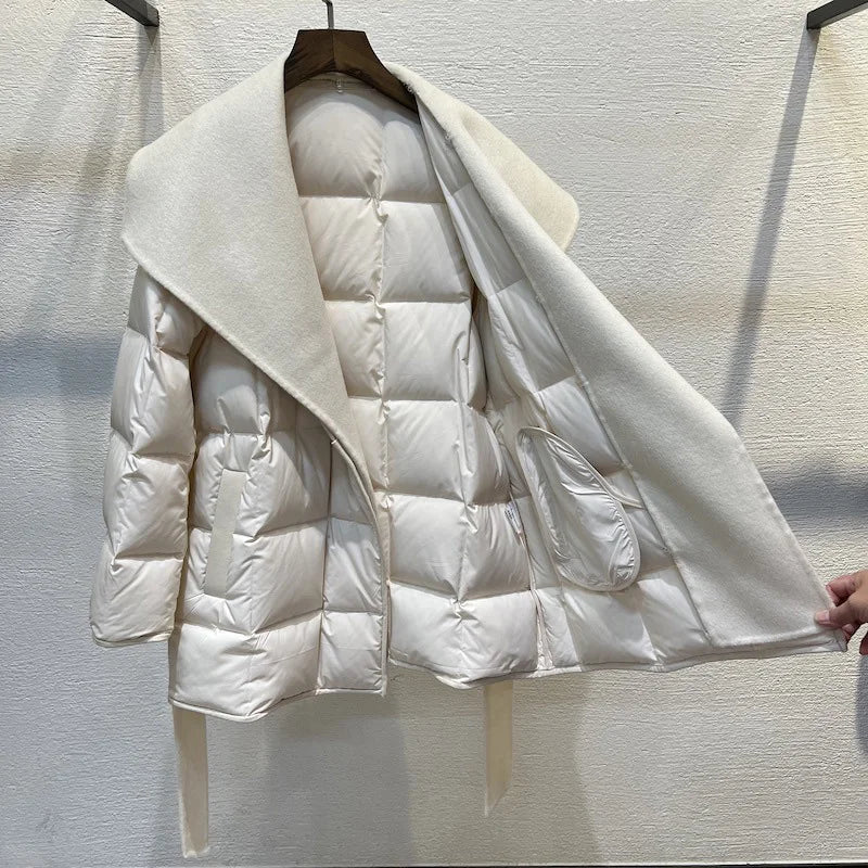 Briella- Damen Woll-Daunenjacke mit Gürtel