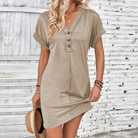 Audrey™ Kleid mit Lässiger Passform und V-Ausschnitt in Beige