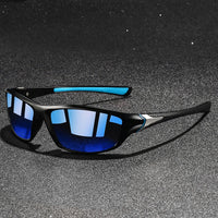 Hedda | Sportliche Polarized-Sonnenbrille in Blau