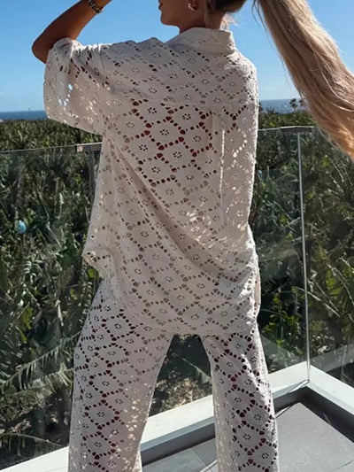 Alina | Zweiteiliges Outfit mit Spitzen-Ausschnitten und Weiten Hosen