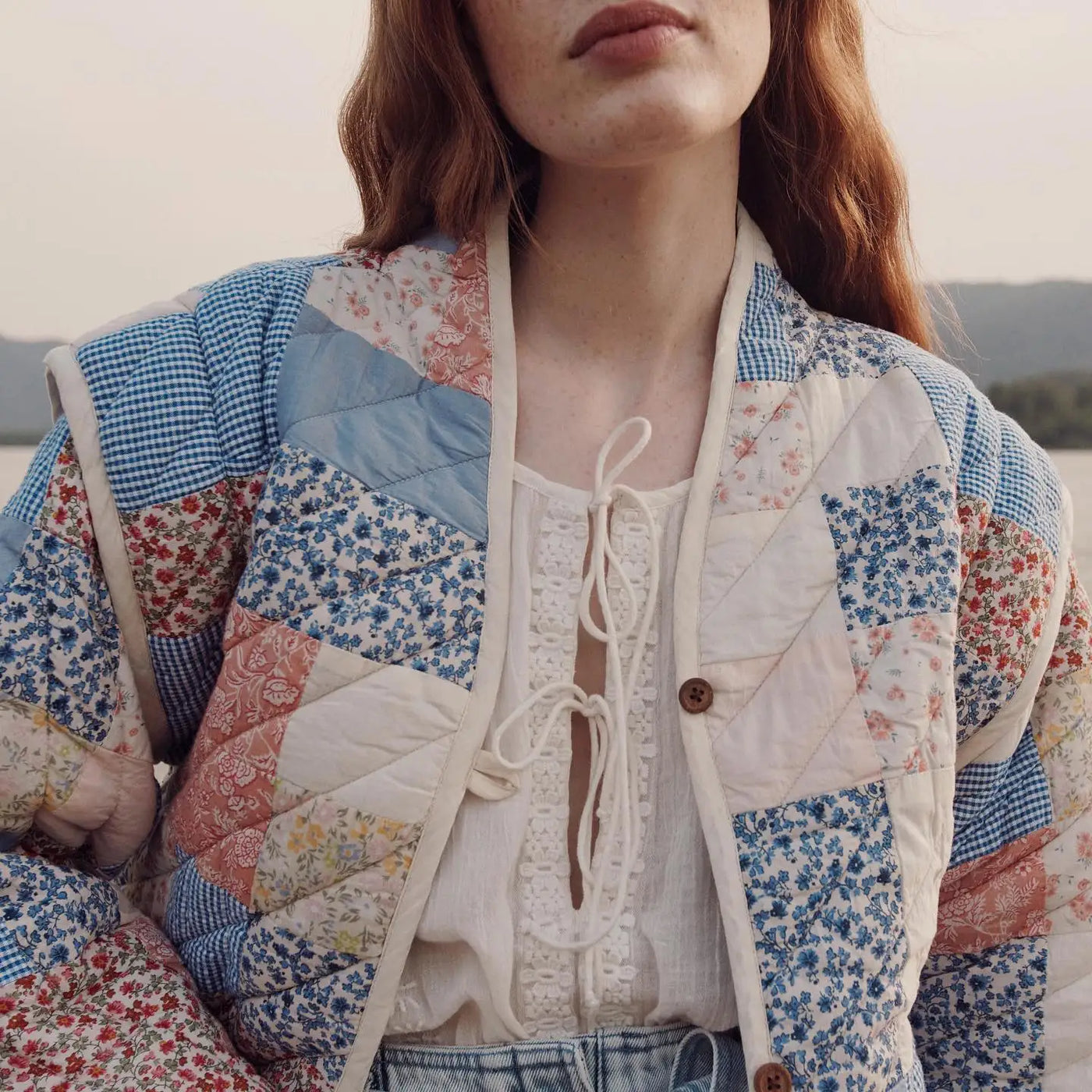 Harpij | Gewatteertes Patchwork-Jacke mit Blumen- und Gingham-Prints