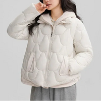FrostHaven™ Steppjacke Mit Kuscheliger Kapuze in Beige