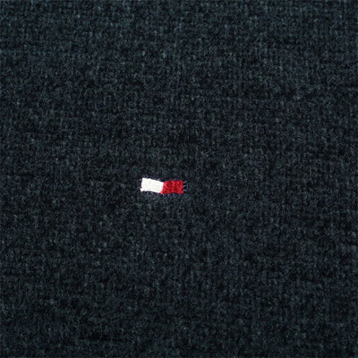 Yarden- Klassischer Herrenpullover mit Stickerei