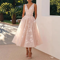 Kleid Lavienne™ mit floralem Muster und betonter Taille mit Bindegürtel in Rosa