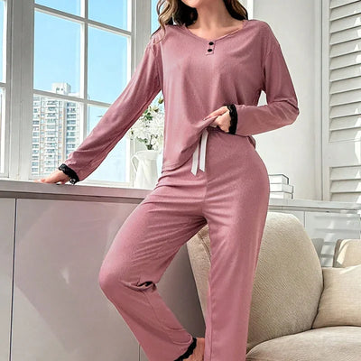 Althea- Langärmliges Oberteil und Pyjama für Damen