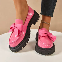 Eliza – Glänzende Plateau-Loafer in Rosa