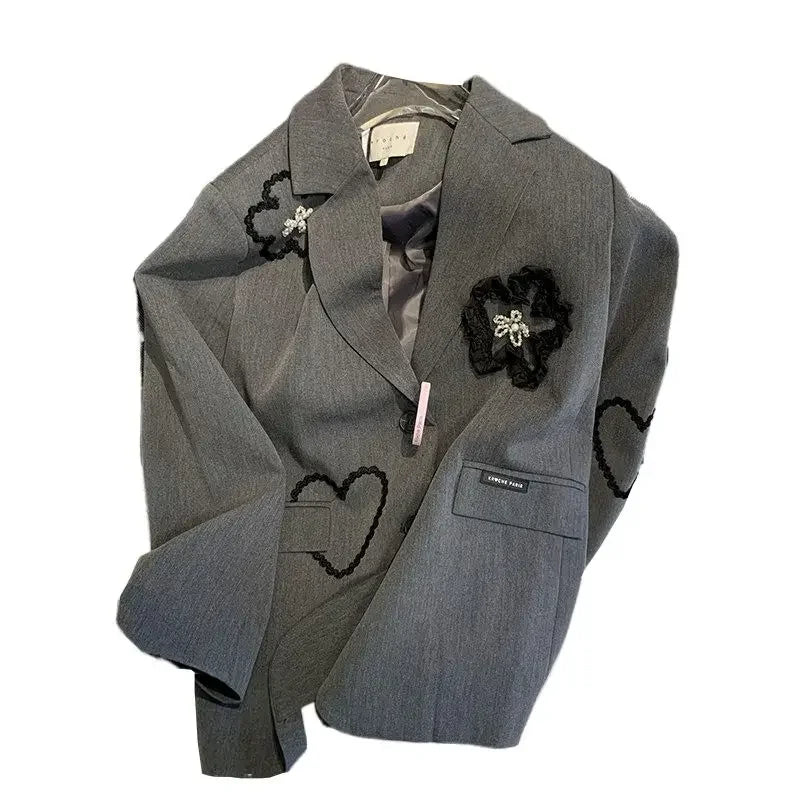 Helke - Anzugjacke mit 3d Floraler Spitzenstickerei und Zwei Knöpfen für Frauen