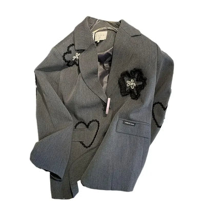 Helke - Anzugjacke mit 3d Floraler Spitzenstickerei und Zwei Knöpfen für Frauen