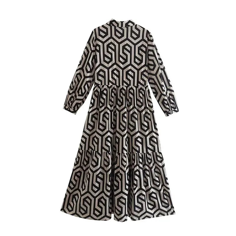 Adelona | Langärmliges Kleid mit geometrischem Muster