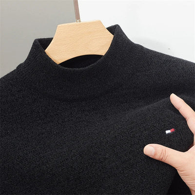 Yarden- Klassischer Herrenpullover mit Stickerei