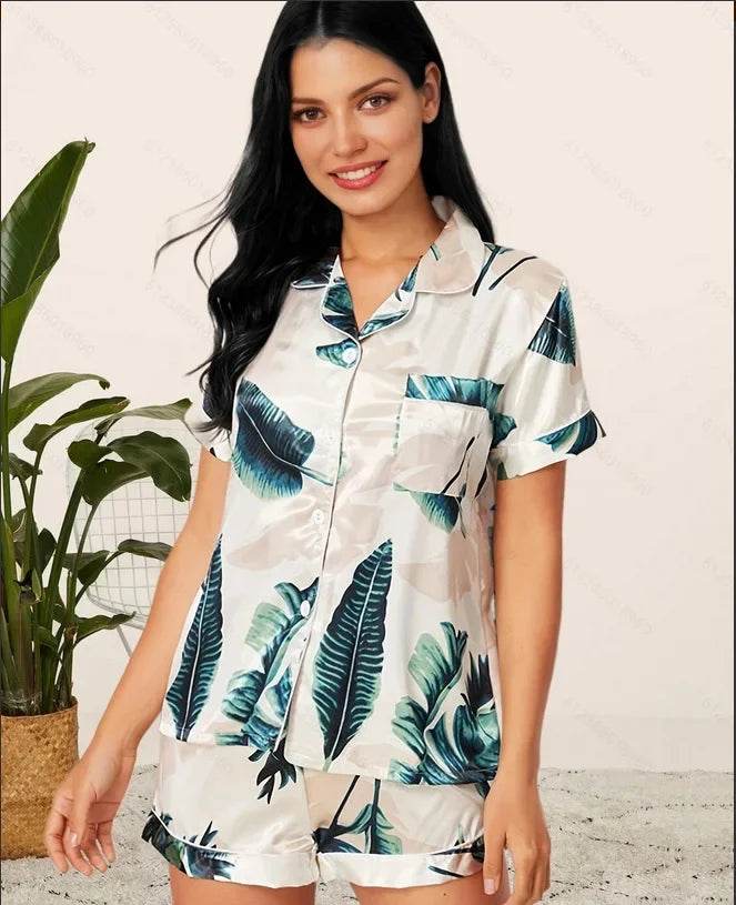 Roswitha - Seidensatin-Pyjamaset mit Kurzärmeligem Oberteil und Kurzhose für Frauen